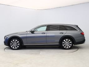 Mercedes-Benz E - 2017