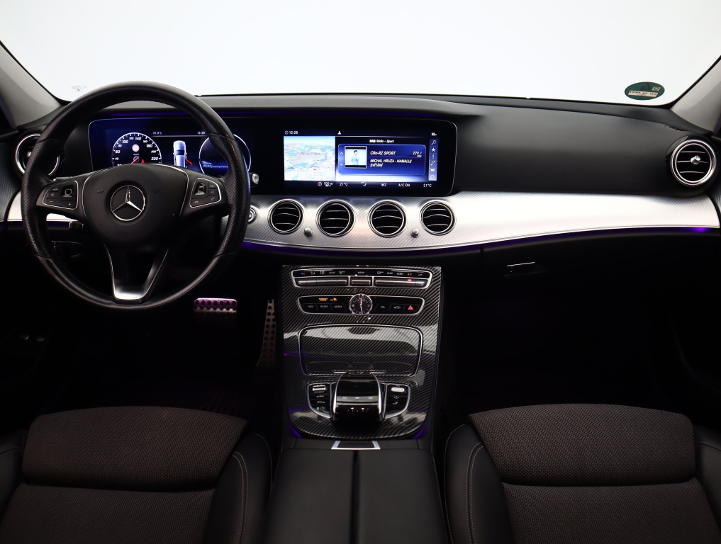 Mercedes-Benz E