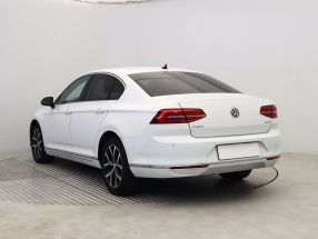 Volkswagen Passat - 2017