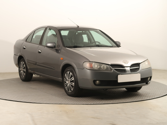 Nissan Almera 2003