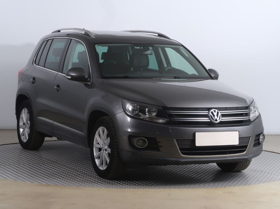 Volkswagen Tiguan - 2014