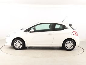 Peugeot 208 - 2013