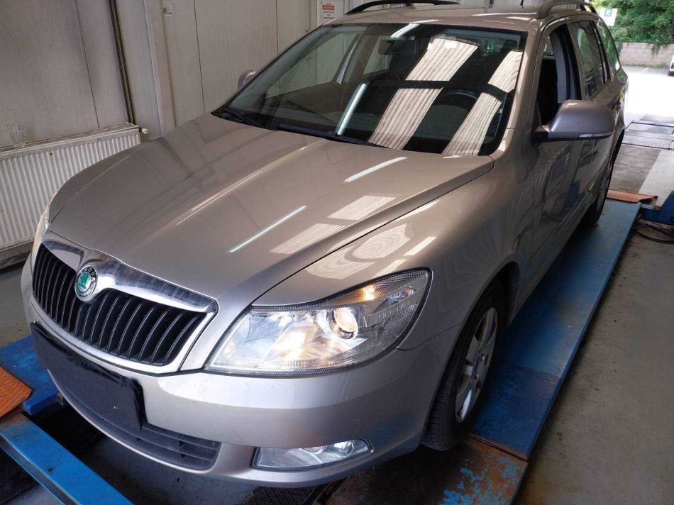 Skoda Octavia - 2012