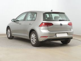 Volkswagen Golf - 2017