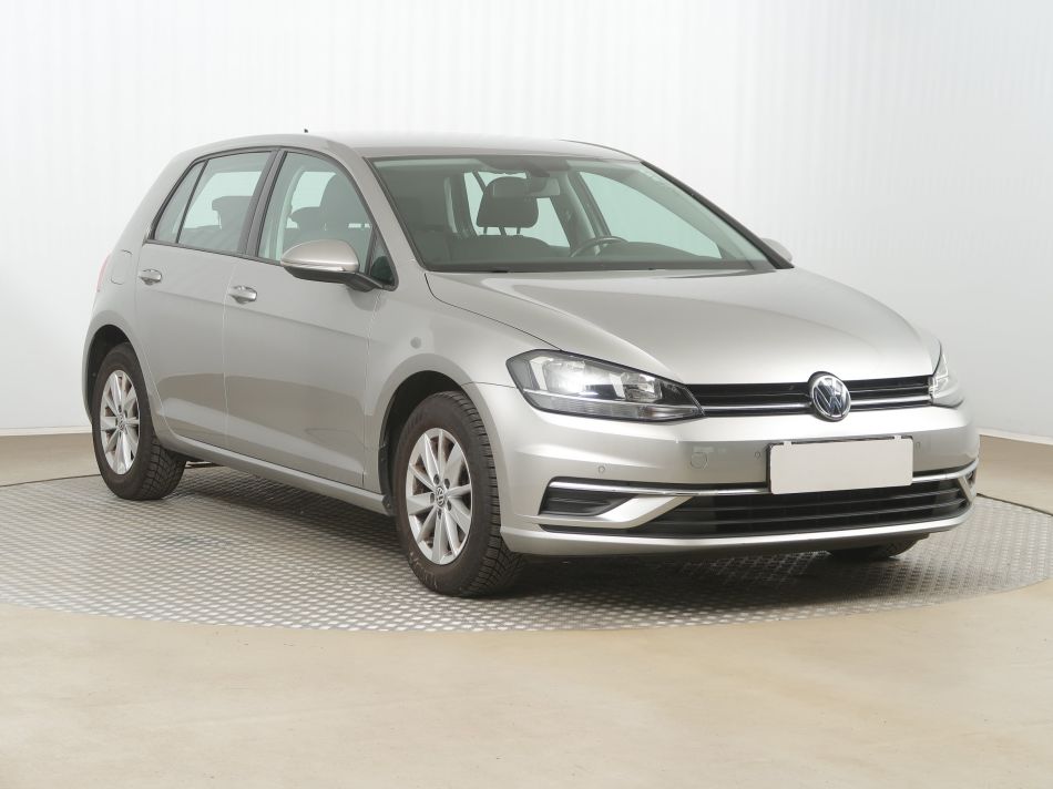 Volkswagen Golf - 2017
