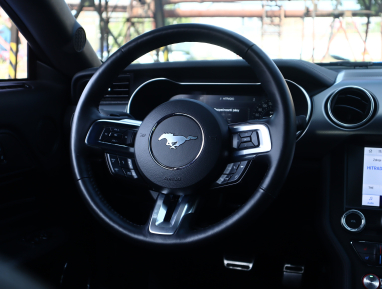 Ford Mustang - 2023