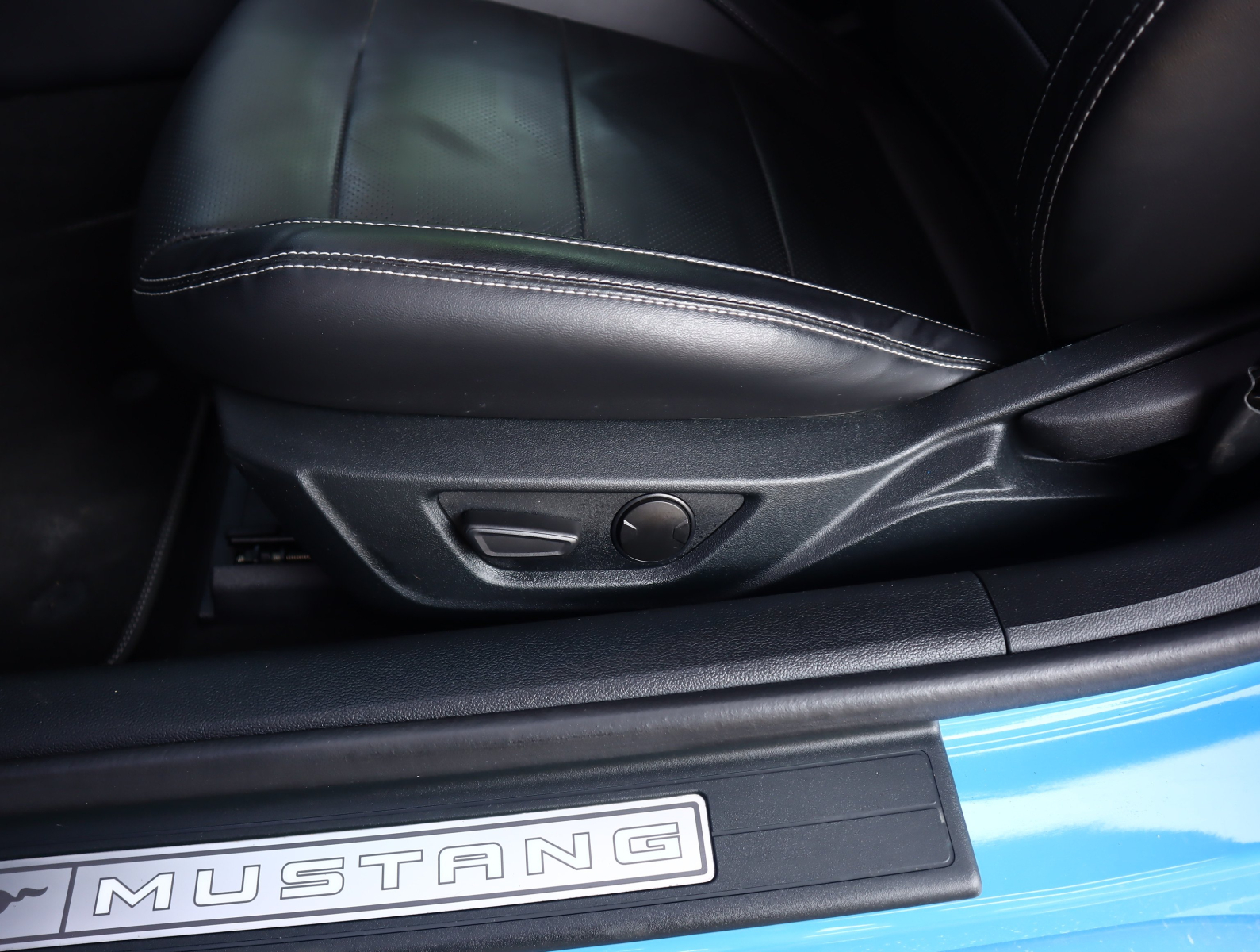 Ford Mustang - 2023