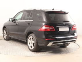 Mercedes-Benz ML - 2012