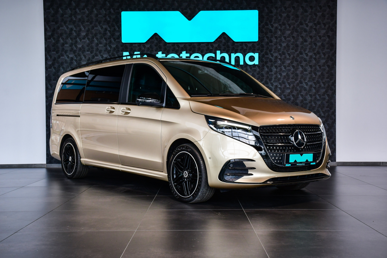 Mercedes-Benz V - 2024