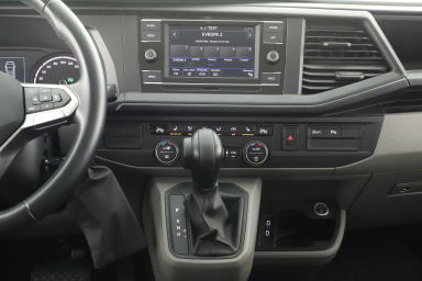 Volkswagen Caravelle - 2023