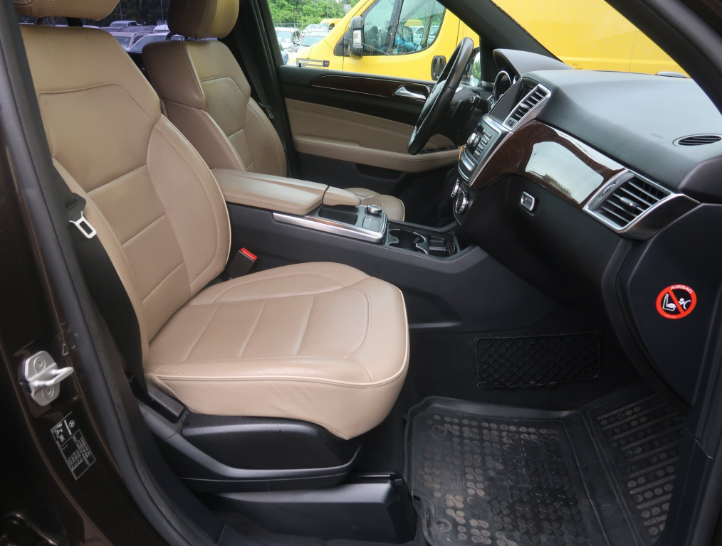 Mercedes-Benz ML