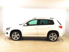 Volkswagen Tiguan - 2012