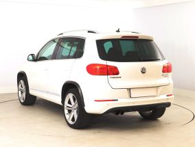 Volkswagen Tiguan - 2012