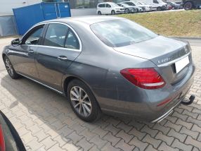 Mercedes-Benz E - 2016
