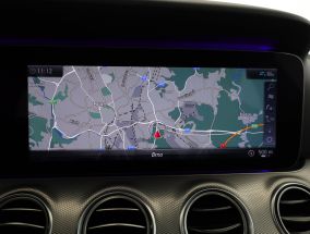Mercedes-Benz E - 2016