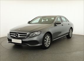 Mercedes-Benz E - 2016