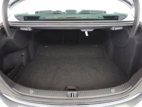Mercedes-Benz E - 2016