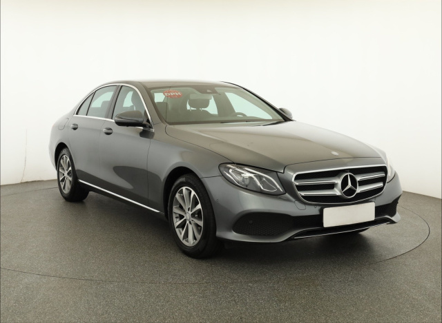 Mercedes-Benz E 2016