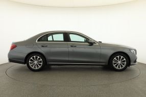 Mercedes-Benz E - 2016