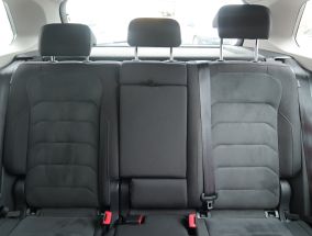 Volkswagen Tiguan - 2019