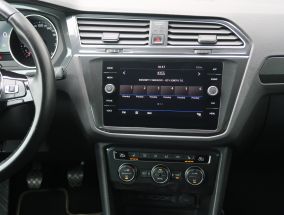 Volkswagen Tiguan - 2019
