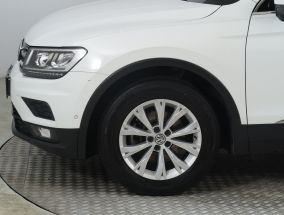 Volkswagen Tiguan - 2019