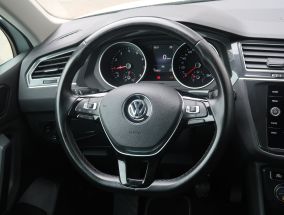 Volkswagen Tiguan - 2019