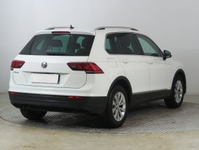 Volkswagen Tiguan - 2019