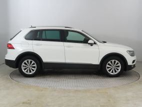 Volkswagen Tiguan - 2019