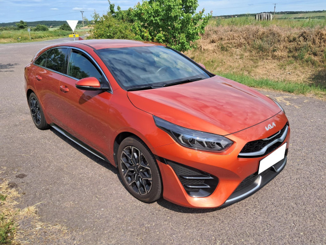 Kia ProCeed 2022