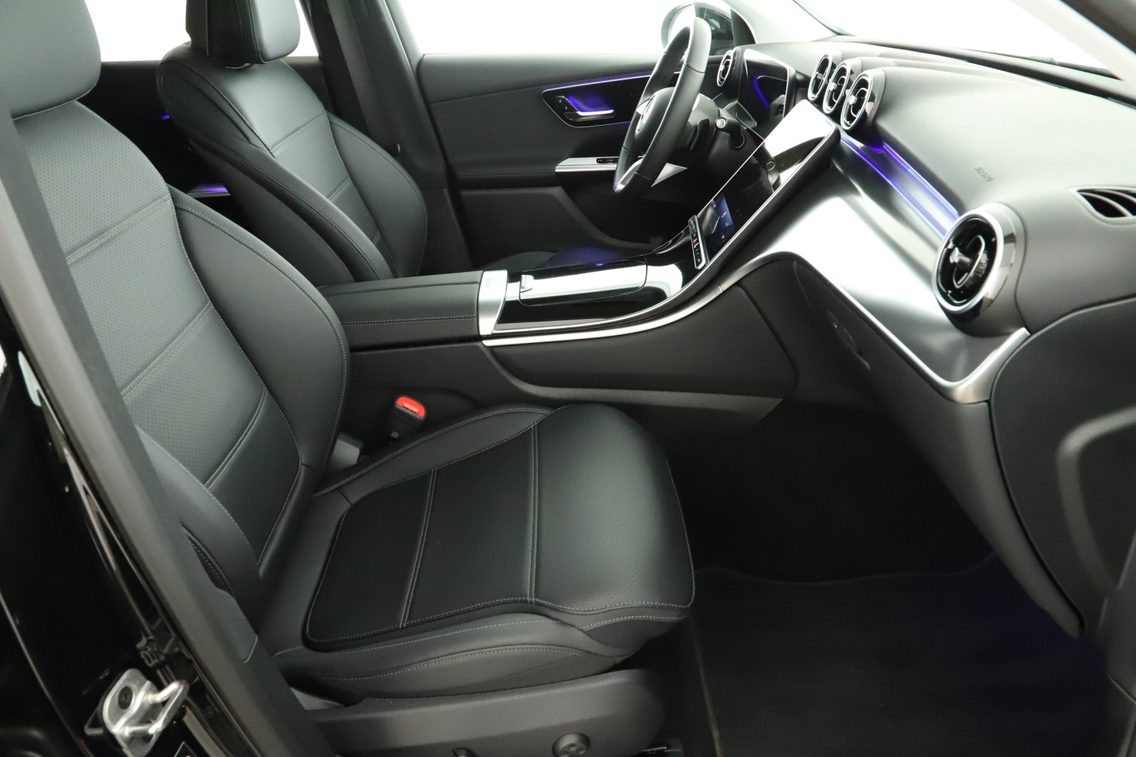 Mercedes-Benz GLC - 2025