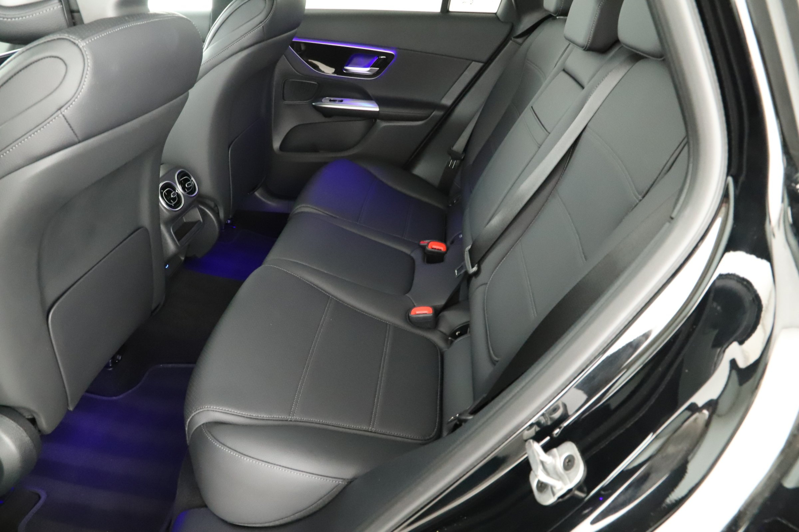 Mercedes-Benz GLC - 2025