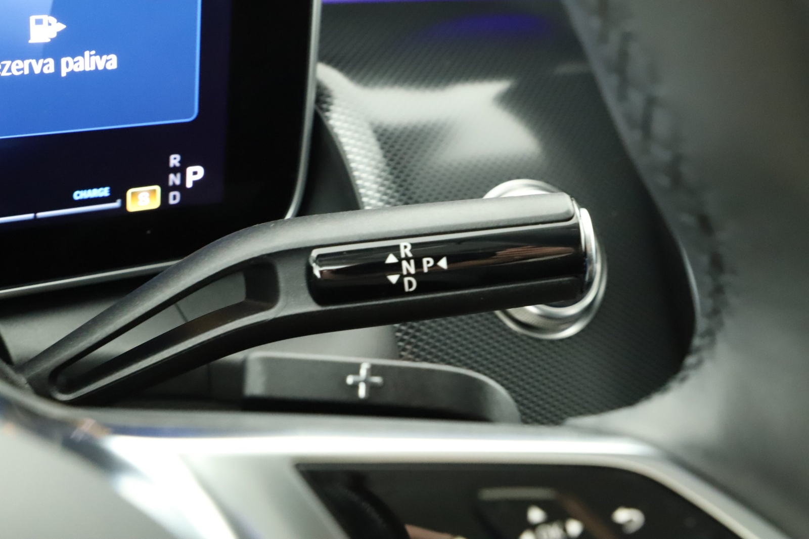 Mercedes-Benz GLC - 2025