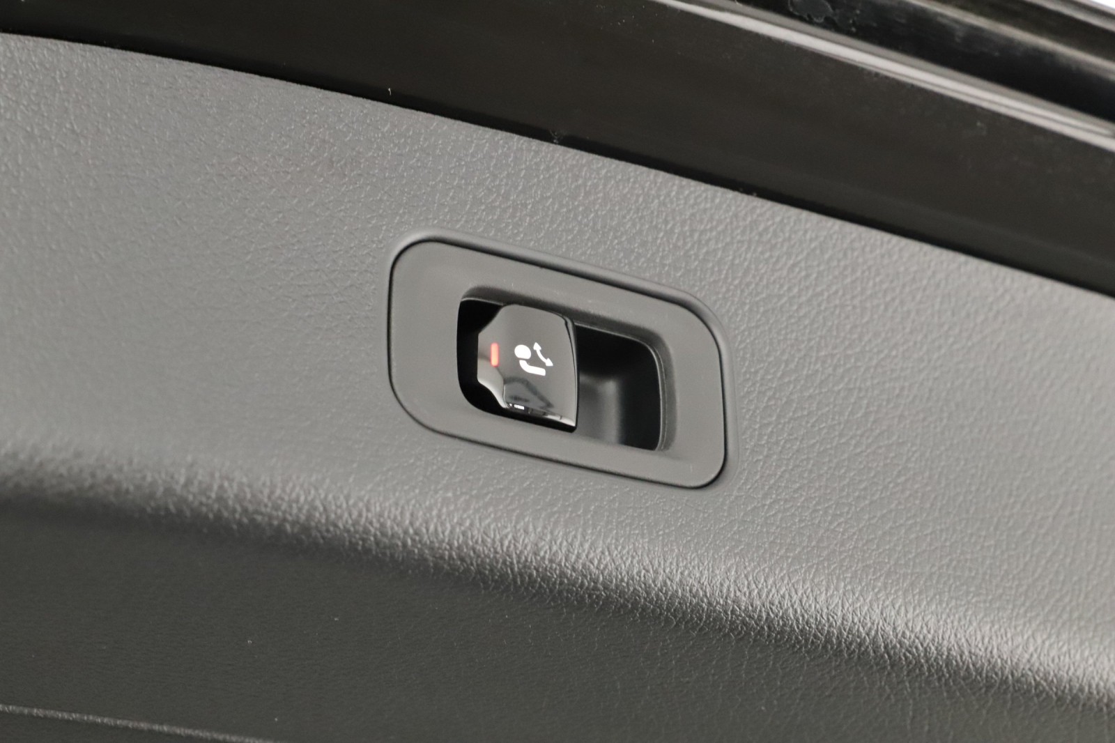 Mercedes-Benz GLC - 2025