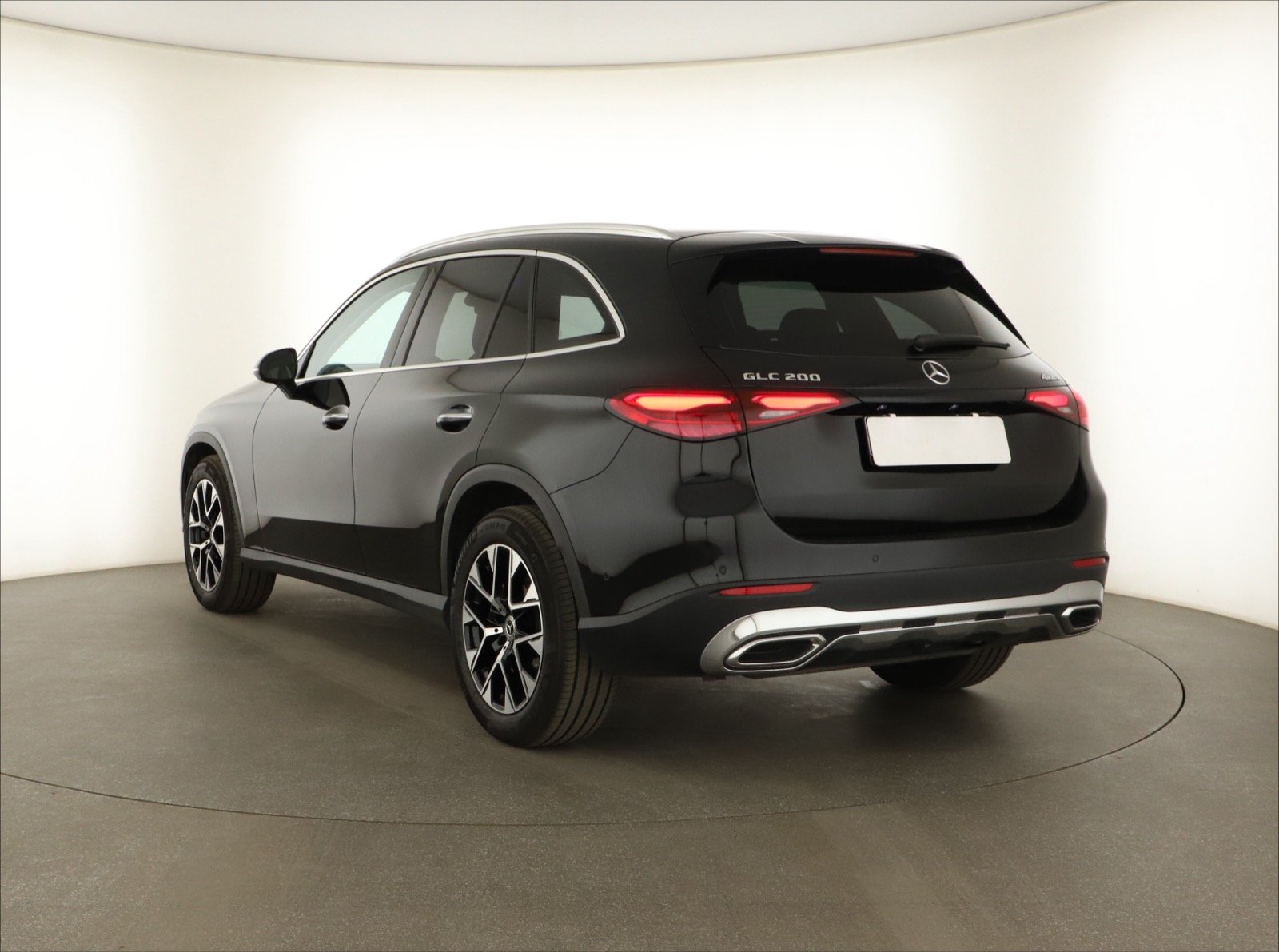 Mercedes-Benz GLC - 2025