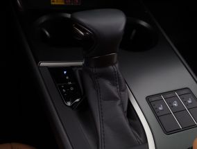 Lexus UX - 2024