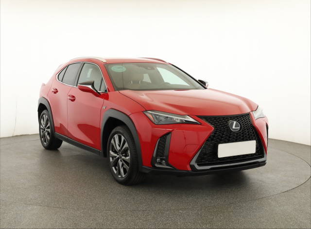 Lexus UX 2024