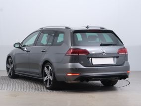 Volkswagen Golf - 2017