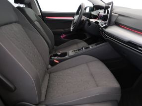 Volkswagen Golf - 2024