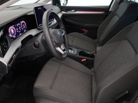 Volkswagen Golf - 2024