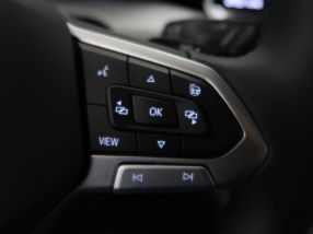 Volkswagen Golf - 2024
