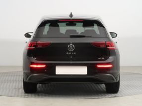 Volkswagen Golf - 2024