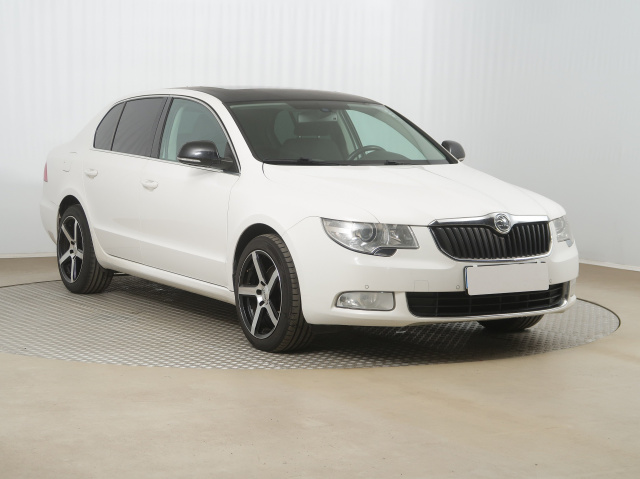 Škoda Superb 2010