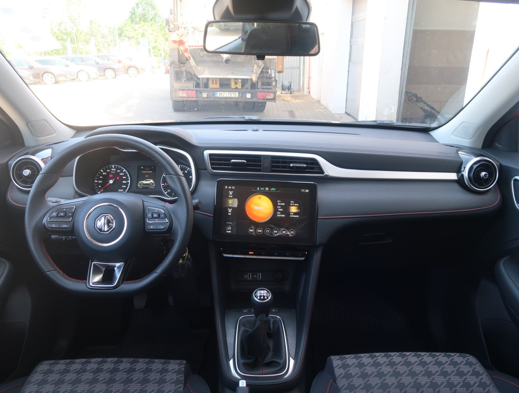 MG ZS SUV