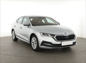 Škoda Octavia - 2023
