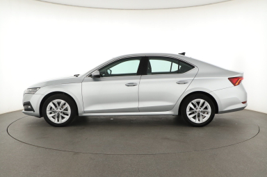 Škoda Octavia - 2023