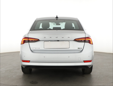 Škoda Octavia - 2023