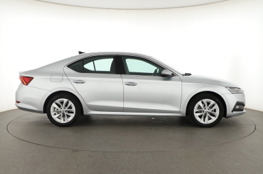 Škoda Octavia - 2023