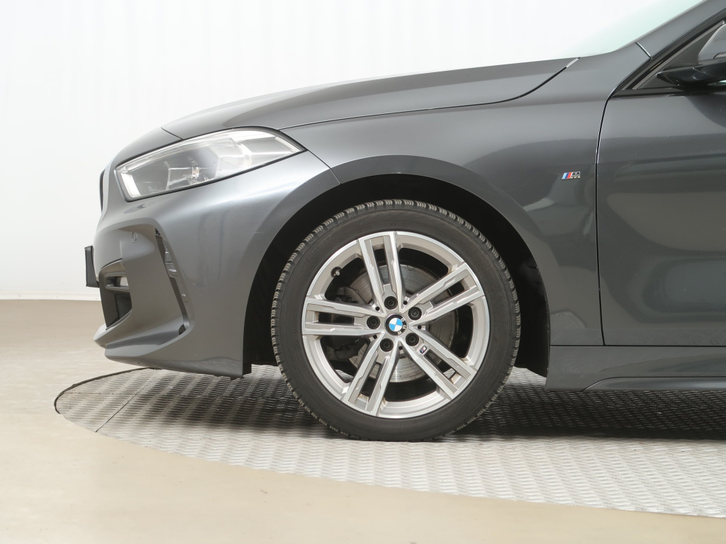 BMW 1