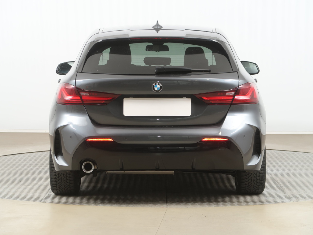 BMW 1